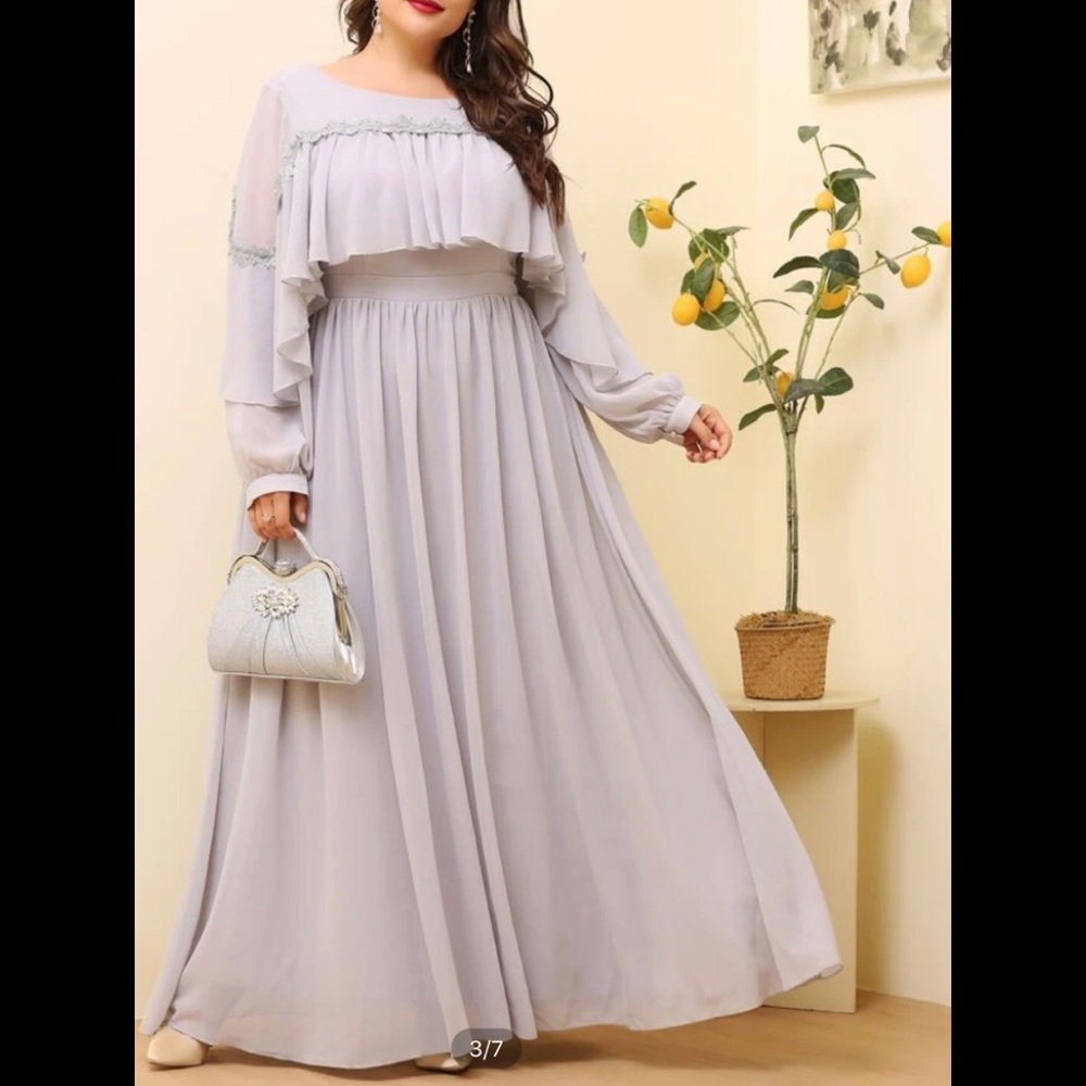 NWOT Woman’s Light Grey Ruffle Maxi Dress Sx 4x